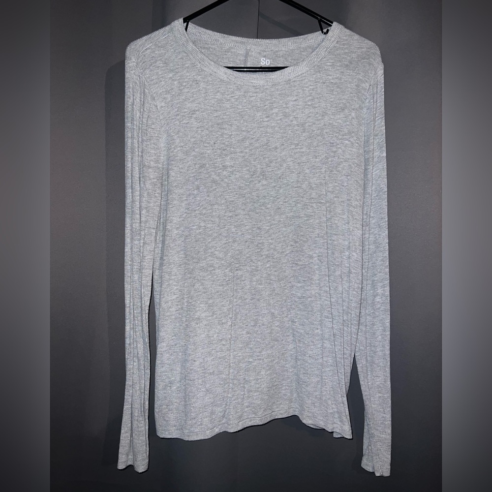 Grey long sleeve shirt